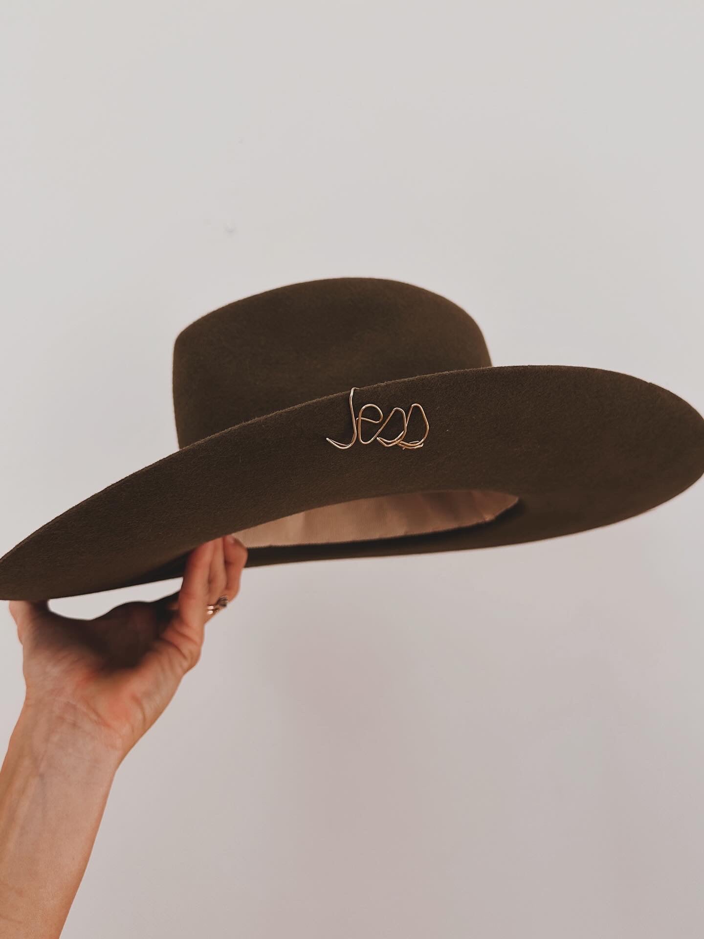 Custom Gold Wire Hat Pin